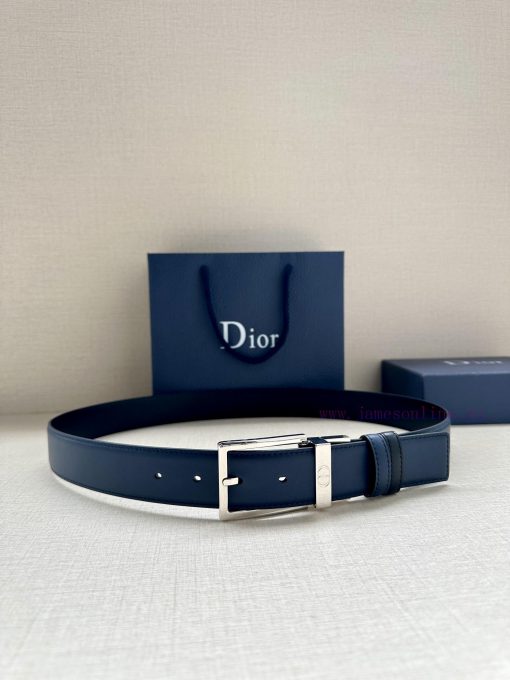This 35mm belt with a width of 3.5cm combines elegant temperament with modern style. It feat okz64cj4