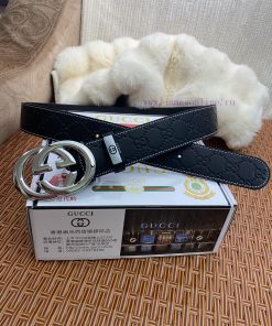 Gucci. Gucci  Material: Leather Belt with 100% Head Layer. The leather belt is guaranteed to huecmx71