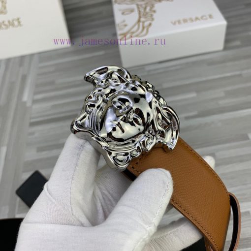 Width 4.0cm Versace This belt is adorned with the iconic Versace Medusa logo buckle, showcas kriqfxy4 - Image 5
