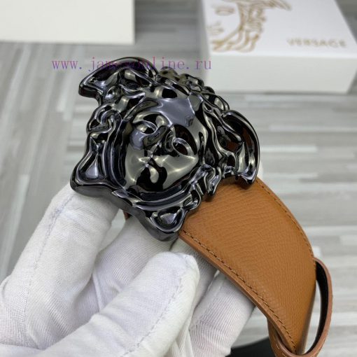 Width 4.0cm Versace This belt is adorned with the iconic Versace Medusa logo buckle, showcas ih0ybynx - Image 9