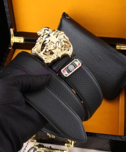 MADE IN ITALYWooden box with accompanying picturesVERSACE @ Belt+Wallet SetBuckle material: czw8xbzb
