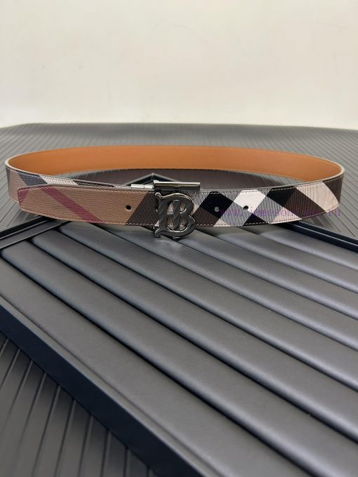 High end quality, physical photography￥ comes with a complete gift boxBurberry. BurberryA co yu56h6sr - Image 6