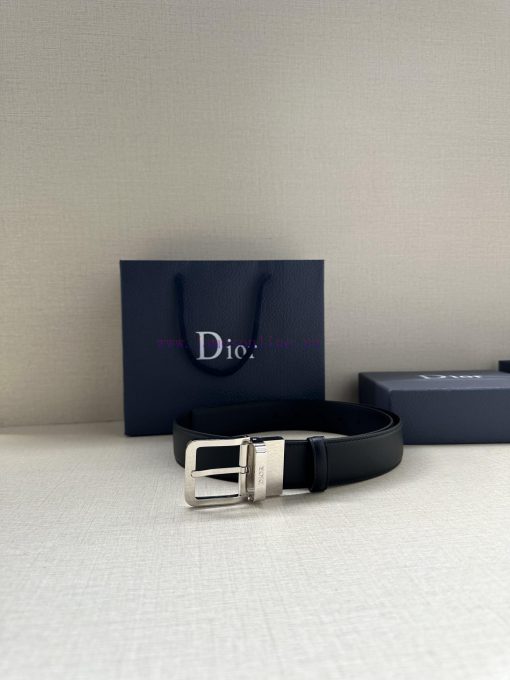 This 35mm waistband combines elegance and modern style with a double-sided design. One side 7fi2vaef - Image 4