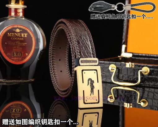Give a genuine crocodile claw keychain as a giftComes with a complete set of wooden boxesSTE ix8clsta