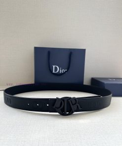 This 35mm double-sided belt with a width of 3.5cm combines elegant temperament with modern s r929b3g1