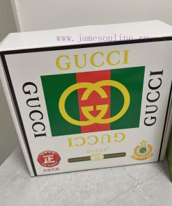 Gucci. Gucci  Material: Leather Belt with 100% Head Layer. The leather belt is guaranteed to 0nl63scd