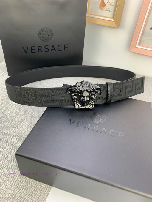 P Width 4.0cm Versace This canvas patterned leather waistband is adorned with the iconic Ver 1yfbozq7