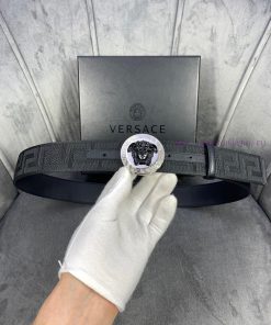 P Width 4.0cm Versace This canvas patterned leather waistband is adorned with the iconic Ver jn7lg2ko