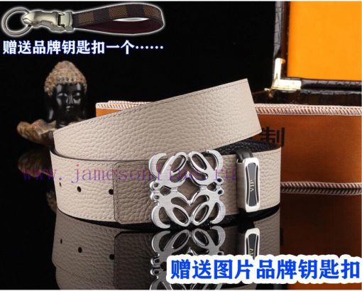 Give a picture keychain as a giftWooden box with accompanying picturesLuo YiweiBuckle materi 3lold5ql - Image 6