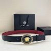 P Width 4.0cm Versace This oval accessory belt from Versace is adorned with the iconic Versa 33d1a182