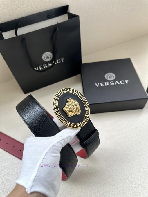 P Width 4.0cm Versace This oval accessory belt from Versace is adorned with the iconic Versa 33d1a182 - Image 4