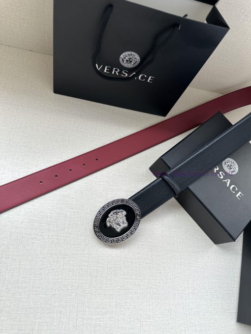 P Width 4.0cm Versace This oval accessory belt from Versace is adorned with the iconic Versa 33d1a182 - Image 8