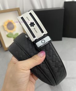 Montblanc Automatic BeltMaterial: Leather Belt with 100% Head Layer. The leather belt is gua 1dacx108