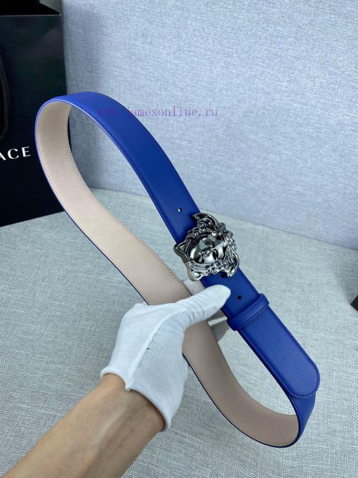 Width 3.8cm Versace This belt is crafted from high-quality leather and features a white/gold v78c25iz - Image 5