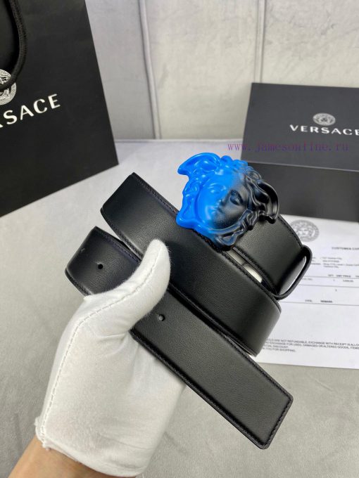 Width 3.8cm Versace This belt is crafted from high-quality leather and features a white/gold i7vet1np - Image 7