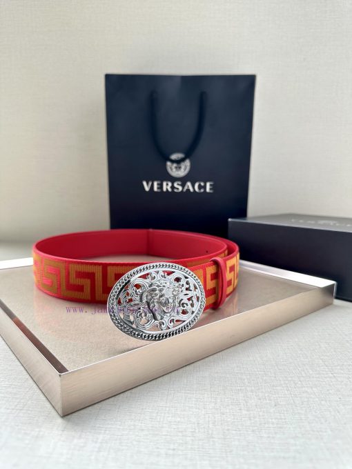 Width 3.8cm Versace This satin belt from Versace has a very casual style, adorned with the i z9jtchqy - Image 6