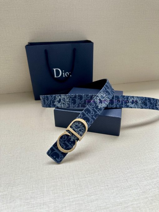 Width 3.5cm. This double-sided belt is made of 35mm blue denim fabric with smooth cowhide Ob nlrxrg3i - Image 10