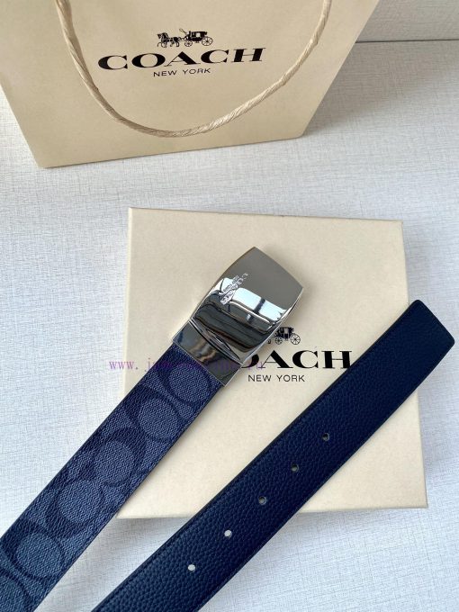 The COACH double-sided belt with a width of 3.8cm is made of classic logo canvas material on d8auu7hp - Image 7