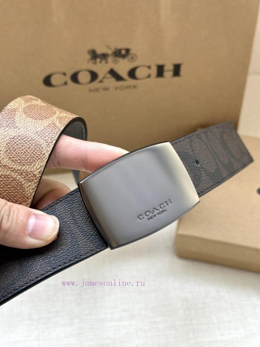 The 3.7cm wide COACH double-sided waist belt is made of one side of black/khaki fabric and c 5oe7faxf - Image 3