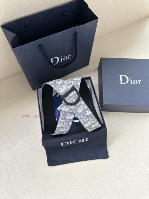 This Dior Charm belt buckle with a width of 3.5cm is a new product in the summer men's cloth y5d33o4s - Image 5