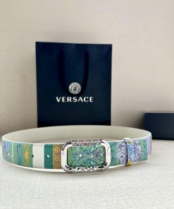 Width 3.8cm VERSACE This printed waistband is made of calf leather and features a gold buckl fitlvtkc