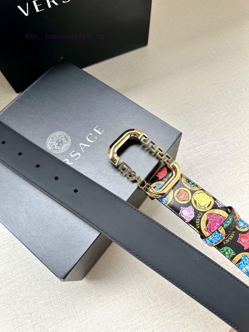 Width 3.8cm VERSACE This printed waistband is made of calf leather and features a gold buckl 7hj28vzu - Image 3