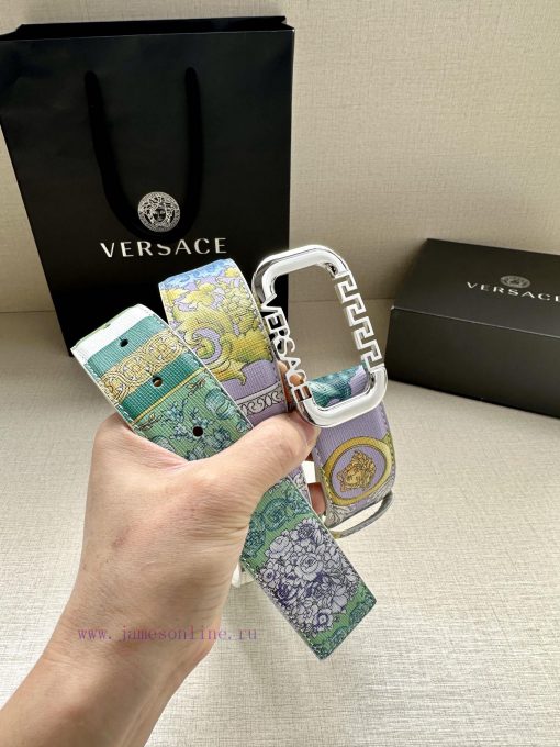Width 3.8cm VERSACE This printed waistband is made of calf leather and features a gold buckl fitlvtkc - Image 3
