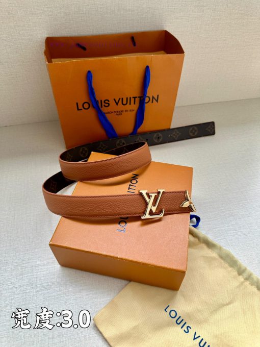This 3.4-wide LV Initiales double-sided belt is made of brand new lychee leather, with a ric 3j6sjkas - Image 5