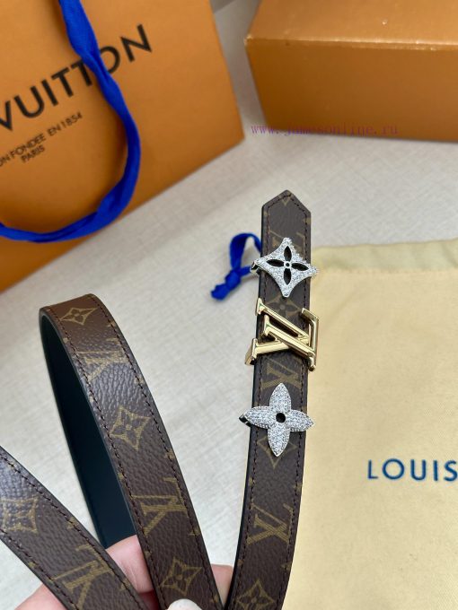 The 2.0-wide LV Trio double-sided belt is made of delicate cowhide leather and Monogram canv 95z1gdnv - Image 7