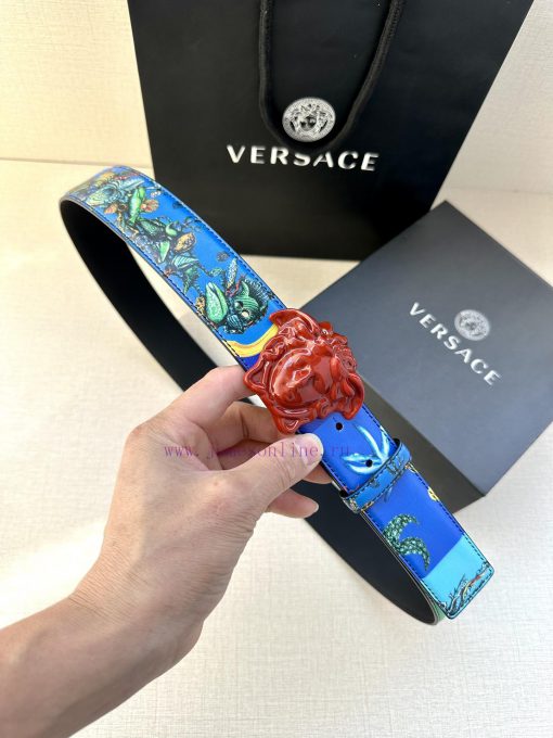 Width 4.0cm Versace This Palazzo belt is made of cowhide fabric and adorned with Le Pop Clas v9h3g5pi - Image 2