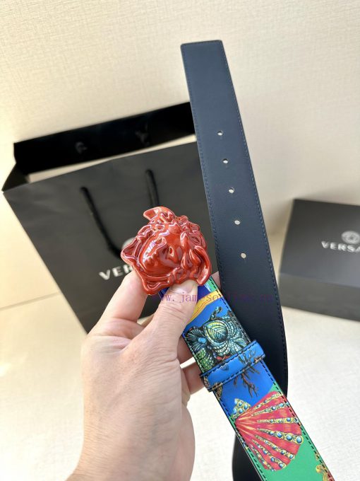 Width 4.0cm Versace This Palazzo belt is made of cowhide fabric and adorned with Le Pop Clas v9h3g5pi - Image 6