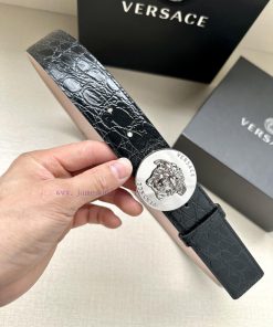 Width 4.0cm Versace This fashionable belt is made of soft calf leather and features a three- h1jotx6f