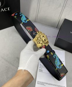 Width 4.0cm Versace This Palazzo belt is made of cowhide fabric and adorned with Le Pop Clas yxdkcxt7