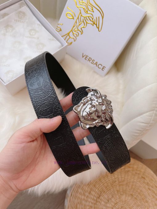 MADE IN ITALYComplete setVERSACEBuckle material: high-quality solid copper buckleThe front m umathdpb - Image 2