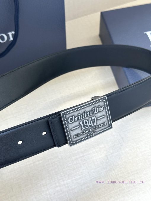 This 3.5cm wide waistband buckle is a new item from Dior, continuing the classic design and ppyt76dv - Image 3