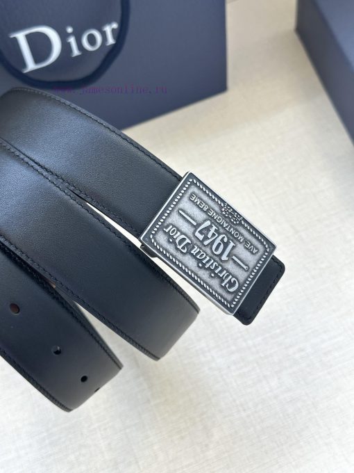 This 3.5cm wide waistband buckle is a new item from Dior, continuing the classic design and ppyt76dv - Image 4