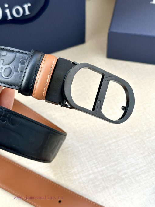 This metal clad brass waistband buckle from Dior is a new product in the Spring 2024 collect 00hlsc0y - Image 5