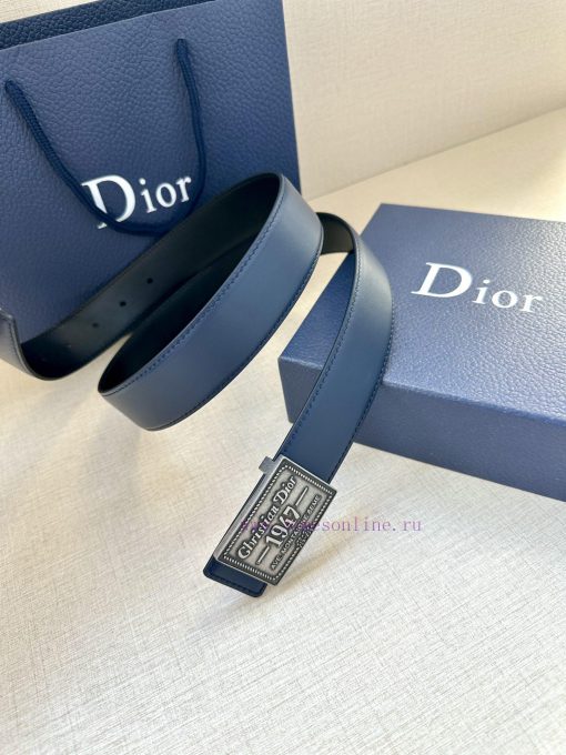 This 3.5cm wide waistband buckle is a new item from Dior, continuing the classic design and vogdl7v0 - Image 7