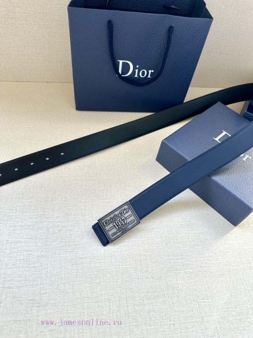This 3.5cm wide waistband buckle is a new item from Dior, continuing the classic design and vogdl7v0 - Image 18