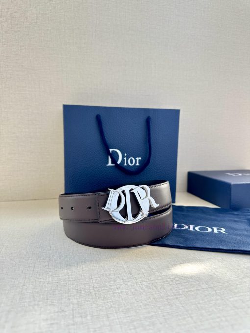 The stainless steel buckle of this Dior Charm belt with a width of 3.5cm reinterprets the cl 1w8uxc0q - Image 9