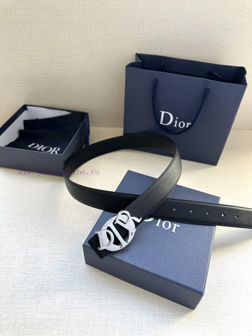The stainless steel buckle of this Dior Charm belt with a width of 3.5cm reinterprets the cl xgeo62k7 - Image 16