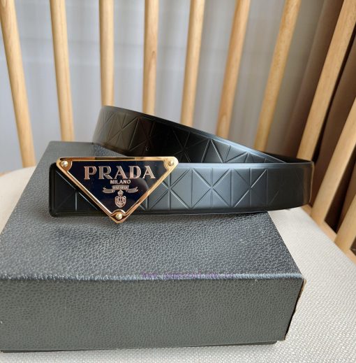 PRADA's belt is made of exquisite glossy embossed leather, presenting a simple and elegant s 760aof76 - Image 3