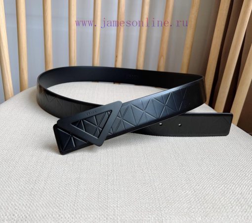 PRADA's belt is made of exquisite glossy embossed leather, presenting a simple and elegant s g0dtkmxg - Image 13