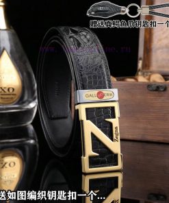 Give a genuine crocodile claw keychain as a giftPromotion price delivery wooden boxJohnny'sT rlhyci8s
