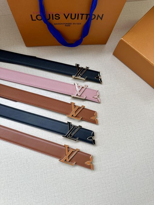The 3.0-wide Pretty LV double-sided belt features a dazzling metal carved LV Initiales buckl jij62syq - Image 8