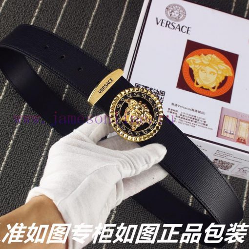 Versace Ver…sace️Identify and receive a punch as a giftThe material is made of 100% head lay 1yk3ltlz