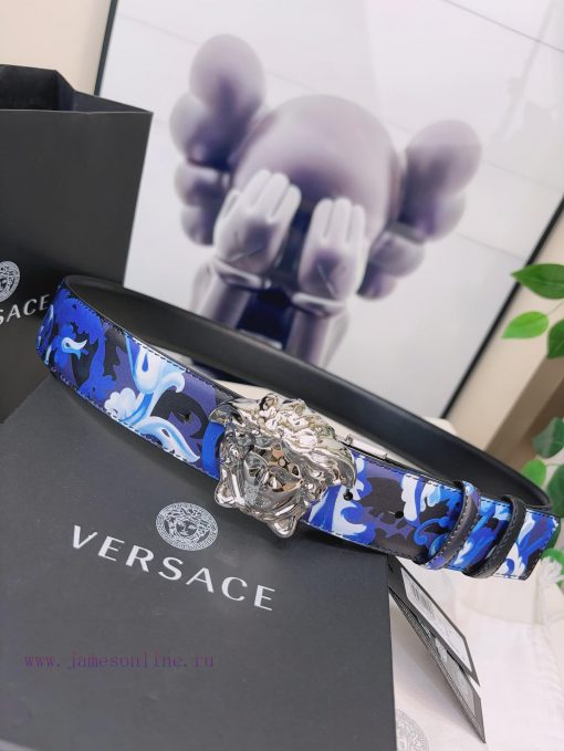 This Versace double-sided belt is made of high-quality Safiano leather and adorned with Bond j9lguccl