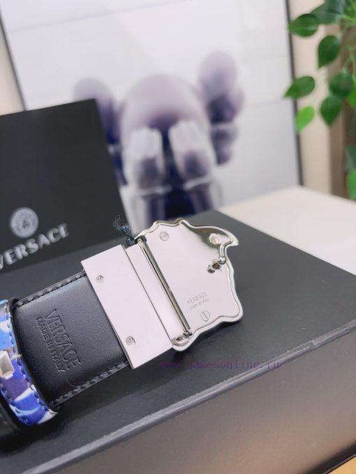 This Versace double-sided belt is made of high-quality Safiano leather and adorned with Bond j9lguccl - Image 7