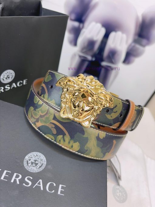 This Versace double-sided belt is made of high-quality Safiano leather and adorned with Bond vtqmpczz - Image 4