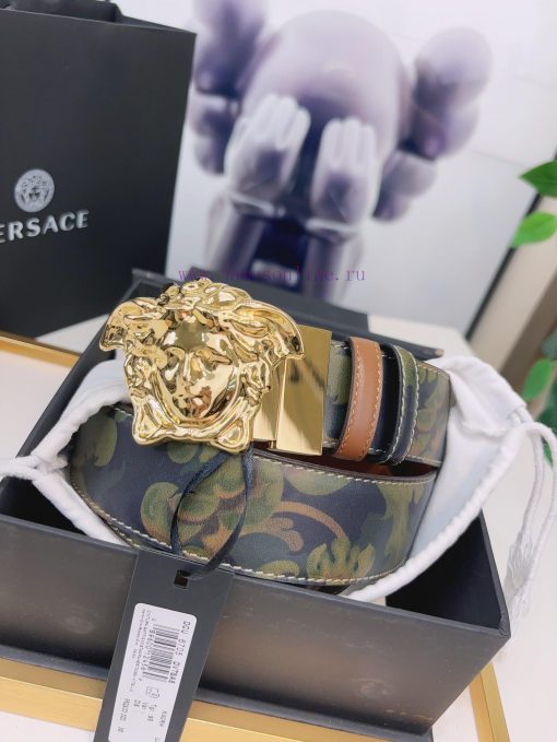 This Versace double-sided belt is made of high-quality Safiano leather and adorned with Bond vtqmpczz - Image 6